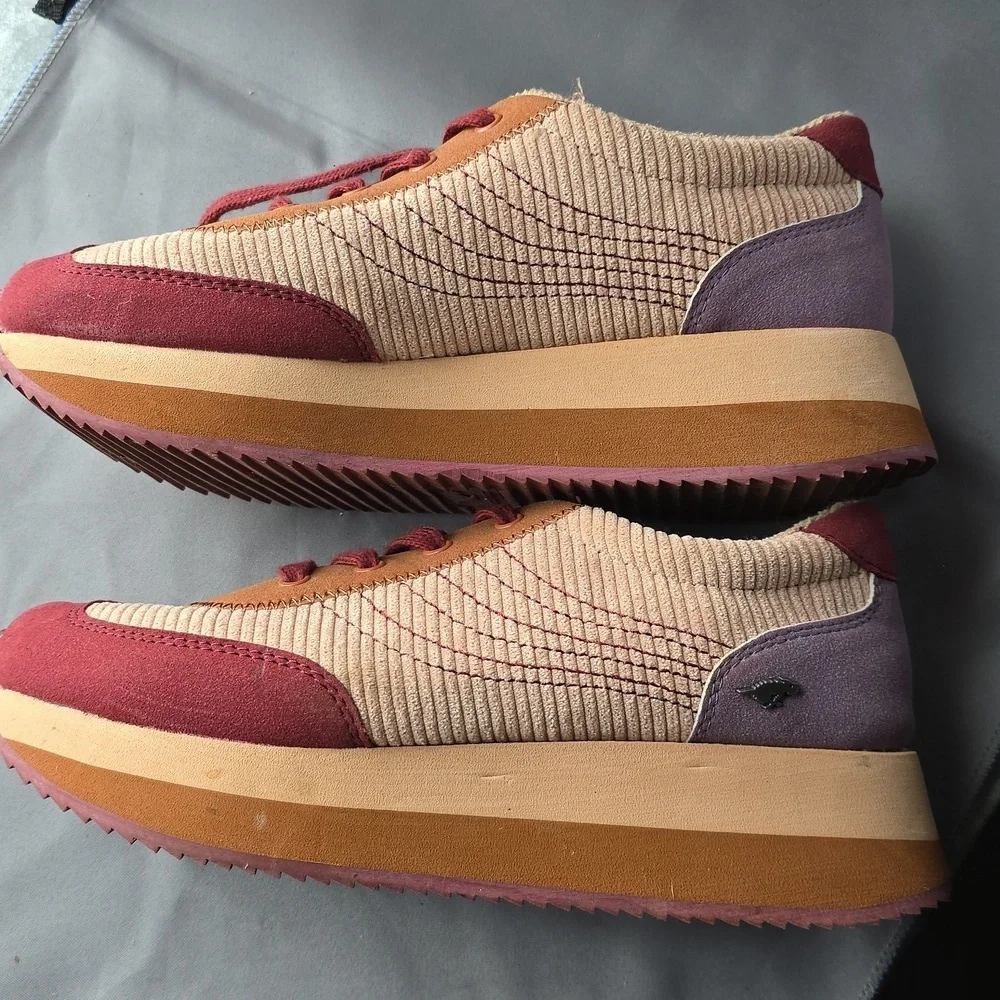 Rocket Dog Neutral & Burgundy Platform Sneakers Sz 8